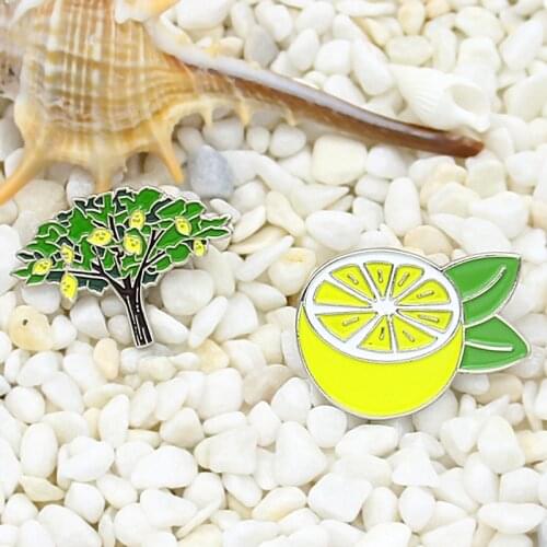 Yellow lemon tree Enamel Brooch Fresh fruit lemon Lapel Pin Lemon cut in half Denim bag custom Badge
