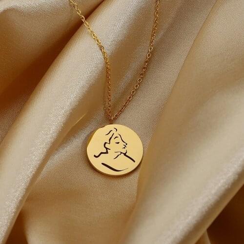 2021 Retro Coin Portrait Pendant Necklace Ancient Rome Choker Necklace Titanium Steel Gold Snake Chain Necklace Man Women