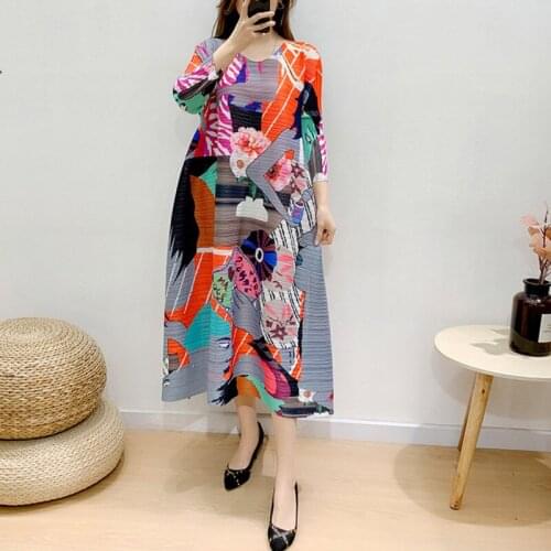 Vintage Printed Loose Dresses Plus Size O Neck Long Sleeve Casual Women Elegant Pleated Dress 2021 Spring Summer E164
