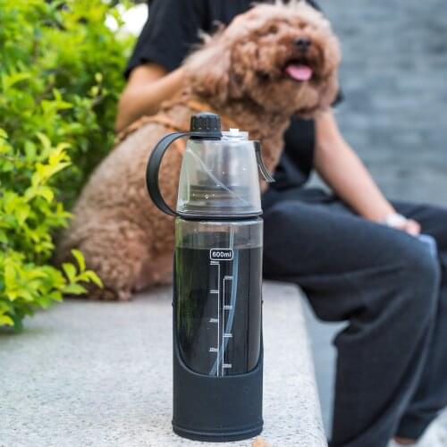 Pet Travel Outdoor Mug Dual-purpose Spray-type Portable Dog Drinking Fountain for Outing Cups for Pets