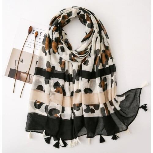 Fashion Retro Leopard Striped Tassel Viscose Shawl Scarf Women Top Quality Print Soft Pashmina Stole Bufandas Muslim Hijab Snood