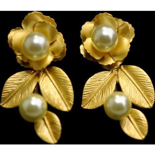 Korean Stud Earrings For Women Baroque Earring Female 2018 Gold leaf Pearl Vintage Earrings Jewelry Pendientes Oorbellen Brincos