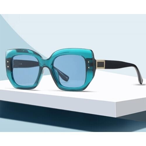 New Vintage Elegant Women One Piece Sunglasses Men Fashion Luxury Shades For Female Oversized Sun Glasses Men Thin Face Glasses