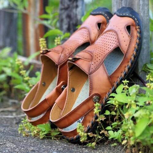 New Leisure Leather Mens Walking Shoes Outdoor Sport Sneakers Swimming Beach Sandals Summer Slipper Footwear Zapatillas Hombre