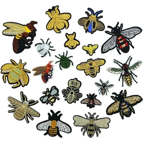 50pcs/Lot Embroidery Patches Letter Clothing Decoration Accessories Bee Diy Iron Heat Transfer Applique Iron on Patches clothes