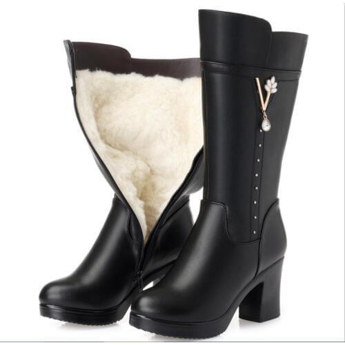 D395 Womens winter boots new genuine leather female boots plus size 43 warm high-heeled wool boots women trend Martin boots