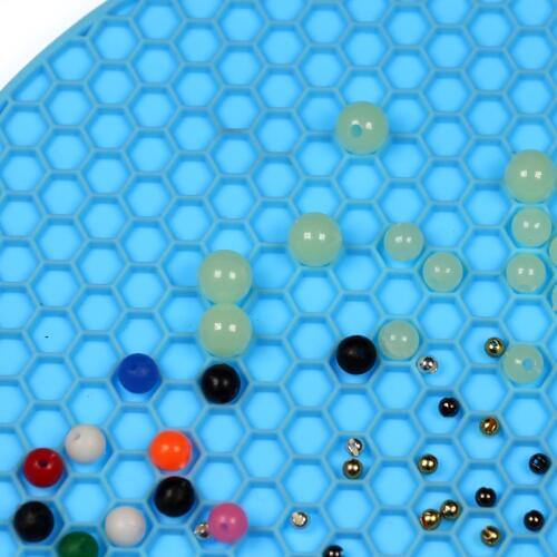 17CM X 17CM Fly Tying Material Silicone Desk Top Fly Tying Bead Mat Beads Holder
