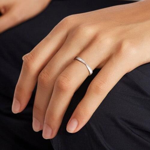 Thin 3mm Mobius Rings for Women, Twisted Knot Stainless Steel Wedding Bands, Chic Minimalist Fashion Female Finger Jewelry