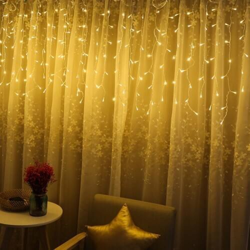 SVELTA LED Garlands Icicles
