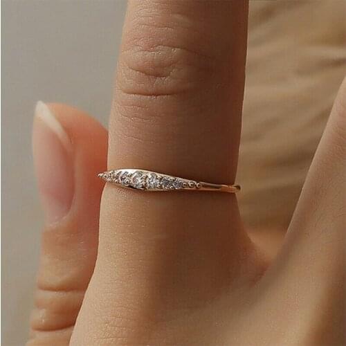 Huitan Delicate Female Rings Simple Stylish Design Wedding Engagement Eternity Rings High Quality Statement Jewelry for Women