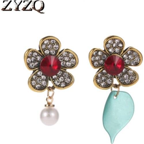 ZYZQ Luxury Korean Style Stud Earrings For Women With Micro Paved Irregular Stud Earrings Jewelry Daisy Flower&Leaf Design