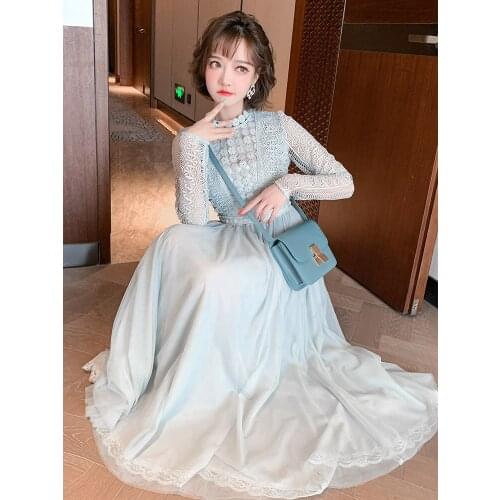 Cut out lace hook flower vertical collar stitching perspective yarn umbrella dress 2021 Spring new