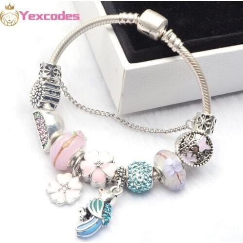 Tibetan Silver Plate Jewelry Pink Flower Charm Bracelet DIY Petal Glass Beads Exquisite Ladies Bracelet Gift Jewelry
