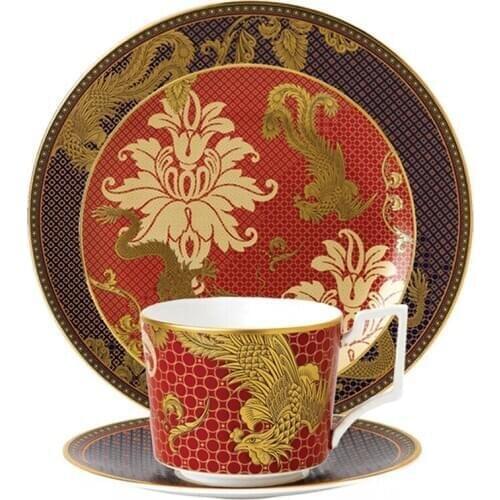 Wourmth 4 pcs/Set Top Grade Bone China Cutlery Set Western Style Steak Dishes Set Dessert Plate Hand Painted Gold Dinner Service