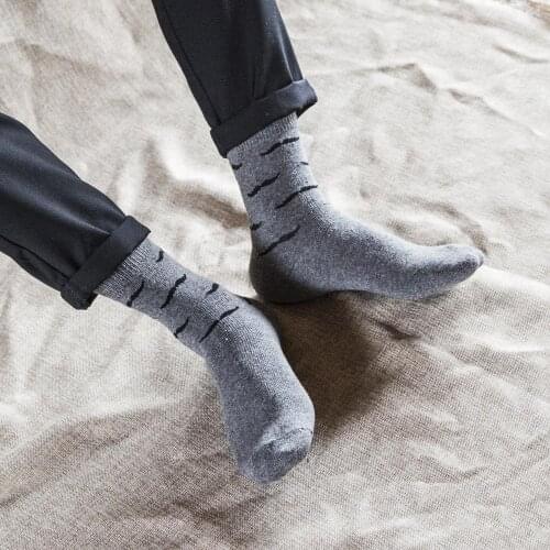 10 pieces= 5 pairs the rabbit wool socks Personality pattern beard male socks new autumn/winter warm men socks
