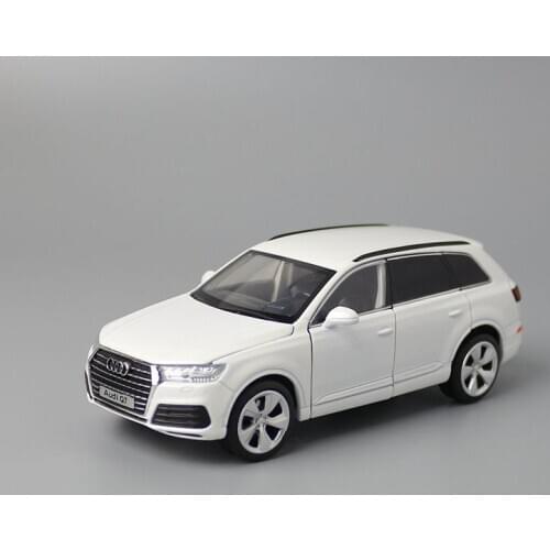 JACKIEKIM 1:32 Scale Diecast Metal Toy Model 2015 Audi Q7 Sound & Light Car Doors Openable Educational Collection Gift For Kid