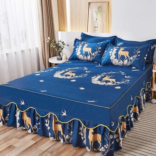 Fashion Floral Bedspread Brushed Sanding Bed Skirt King Queen Size Soft Comfortable Double Layer Bed Cover