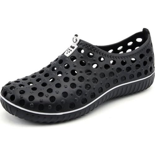 Men Slippers 2021 Outdoor Non-slip Sandals Flip Flops Home Garden Comfy Male Fashion Beach Clogs Beach Water Zapatos Hombre