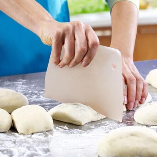 1PC Useful Cream Spatula DIY Pastry Cutters Fondant Dough Scraper Cake Cutter Pastry Baking Tool Kitchen Accessories