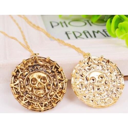 Vintage Pirates of The Caribbean Aztec Skull Necklace Circular Pendant Neck Chain for Men 2021 Jewelry Metal Accessories