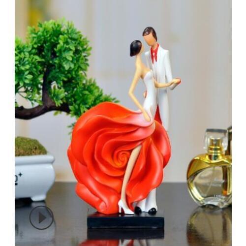 Creative furnishing articles Rose couples New marriage celebrates handicraft of bedroom decoration Happy statues Home Furnishing
