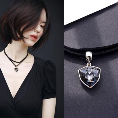 Necklace for Women Short Clavicle Chain Women Crystal Pendant Necklace Elegant Choker Leather Chain Jewelry Wholesale