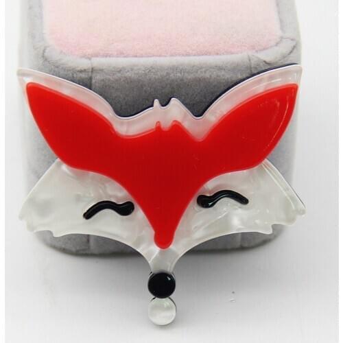 Lovely Acrylic Fox Brooches Head Pins For Women Fashion Animal Brooch Cartoon Lapel Pins Scarf Clip Suit Hats Dress Accessory