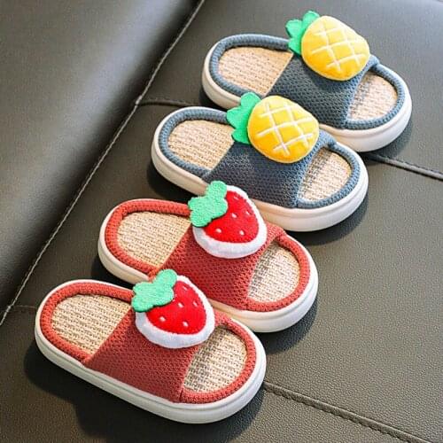 Fluffy Slippers Kids Strawberry Pineapple Print Linen Slippers Girl Thicken Bottom Soft Comfortable Cute Kids Flip Flops Toddler