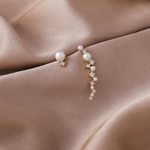 2020 New Contracted Asymmetric Fine Pearl Senior Drop Earrings Sweet Fashion Fresh Elegant Crystal Temperament Women Earrings