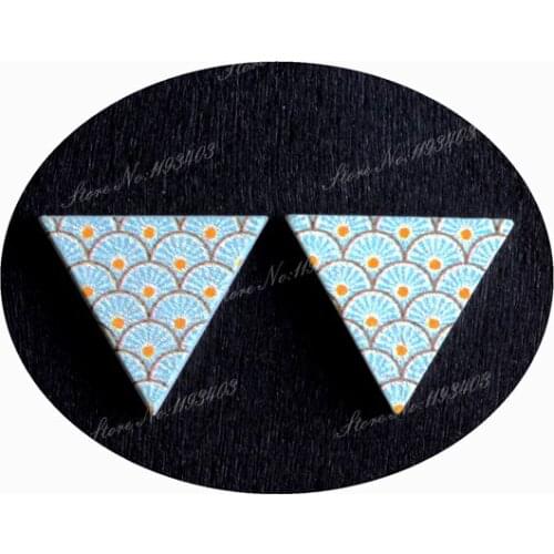 15 x 17mm Feather Triangle Wood Laser Cut Cabochon beads to make DIY Rings, Earrings, Brooch, Necklace pendant