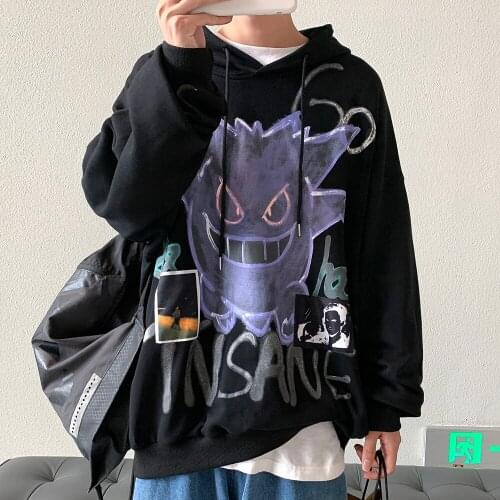 The new Instagram personalized graffiti print top is a loose and comfortable hooded coat in Hong Kong style
