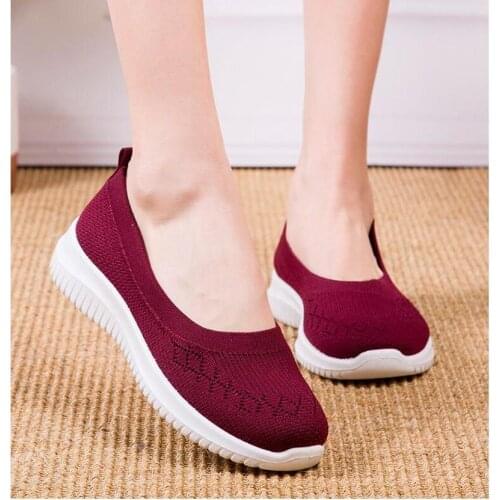 Womens Sports Shoes New Fashion Socks Casual Shoes White Sports Shoes Summer Vulcanized Mesh Sports Shoes Denis Femino