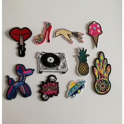 Horse Dog Bird Sun Rose Patches For Clothes Cartoon Embroidery Patch Sewing Applique For Baby Dress Bags DIY