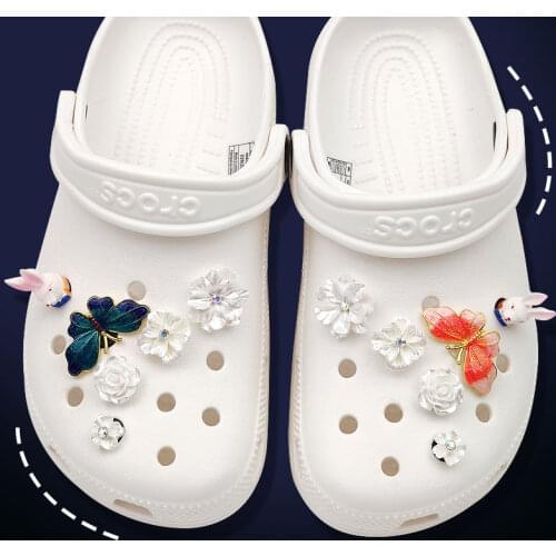 Bunny Butterfly Flowers Crocses Charms Designer DIY Shoes Decaration for Croc Jibbi Clogs Kids Boys Women Girls Gifts Buckle abs