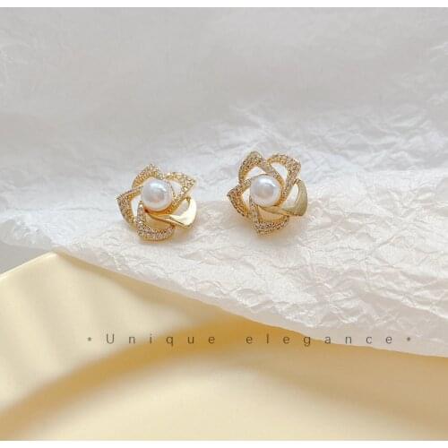 Origin Summer Temperament Enamel Flower Imitation Pearl Stud Earring for Women Gold Hollow Out Rhinestone Earring Jewelry New