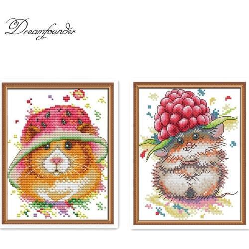 A little mouses strawberry cap cross stitch kit aida 14ct 11ct count print canvas stitches embroidery DIY handmade needlework