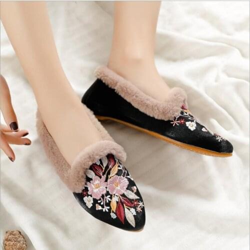Trimmings flower edge Plush fashion Ethnic Shoes embroidery retro versatile ancient China pointed womens Show cloth shoes