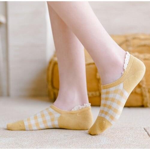 Womens Shallow Mouth Boat Socks Plaid Socks Heel Lace Womens Socks New Spring And Summer Cotton Socks Literary Fan Invisible S