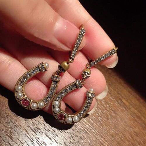 New vintage jewelry bronze U-shaped pendant earrings skull head punk-inspired pearl earrings fashion brand party accessories