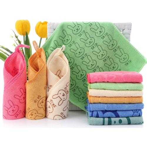 Home Towel Cartoon Print Small Square Towel Shampoo Wash Face Absorbent Towel Children Soft and Comfortable Small Towel