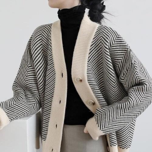 2021 spring and autumn Vintage knitted cardigan womens striped clothes lazy wind loose coat thick thread outer sweater