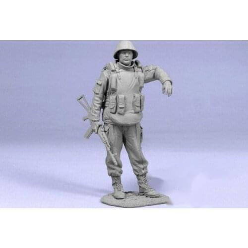 1:35 Resin Die-cast Soldier Model Russian Soldier Gray Resin Assembly Kit Needs To Be Colored By Hand
