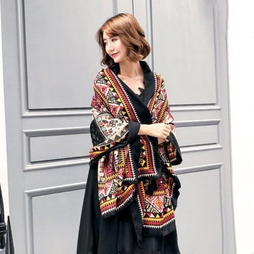 Seaside multifunctional sunscreen Lijiang beach scarf beach towel big shawl summer ladies silk scarf scarf