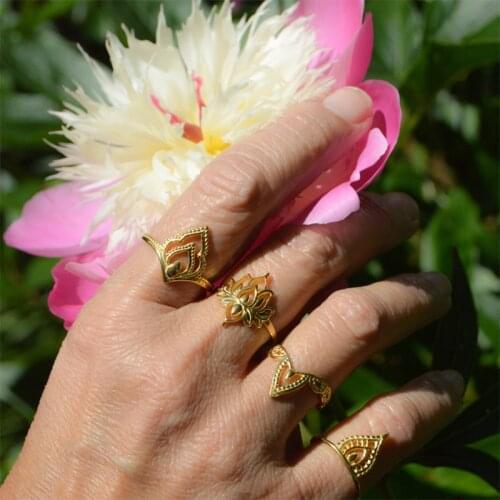 Vintage Lotus Rings For Women Girls Gothic Stainless Steel Lotus Gold Ring Couple Wedding Band Aesthetic Jewelry Bague Femme