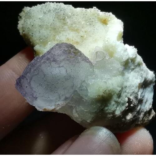 16.9gNatural purple edge fluorite and quartz mineral specimen aura healing teaching specimen home decoration collection ornament