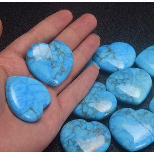 Natural Blue Turquoise Heart Figurine Quartz Crystal Jade Mineral Specimen Healing Crystal Stone Love Rammel Wedding Decoration