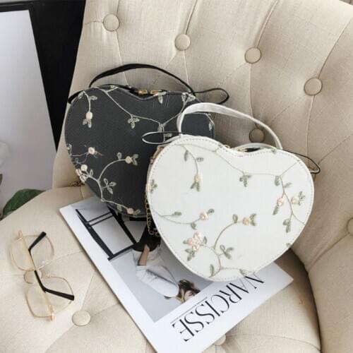 2021 Lace Shoulder Bag Peach Heart Women Bags Embroidery Handbag Portable Girl Diagonal Bag Heart-shaped Chain Bag For Girl