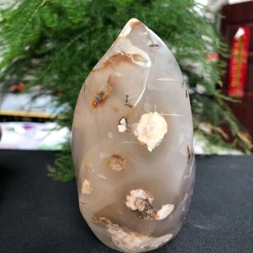 High Quality Natural Rose Sakura Agate Crystal Stone Flame Cherry Blossom Agate Torch Palm Stone For Healing Decoration