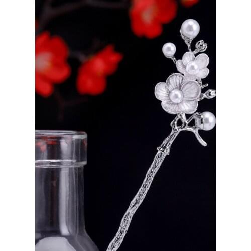 Ancient style proud snow plum blossom pearl hairpin step shake fringe fresh hair accessories hairpin classical temperament N6