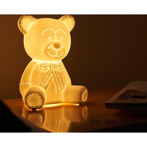Cartoon Creative Bear Table Lamp Bedroom Bedside Lamp in Childrens Room Nordic Modern Simple Animal LED Ceramic Table Lamp
